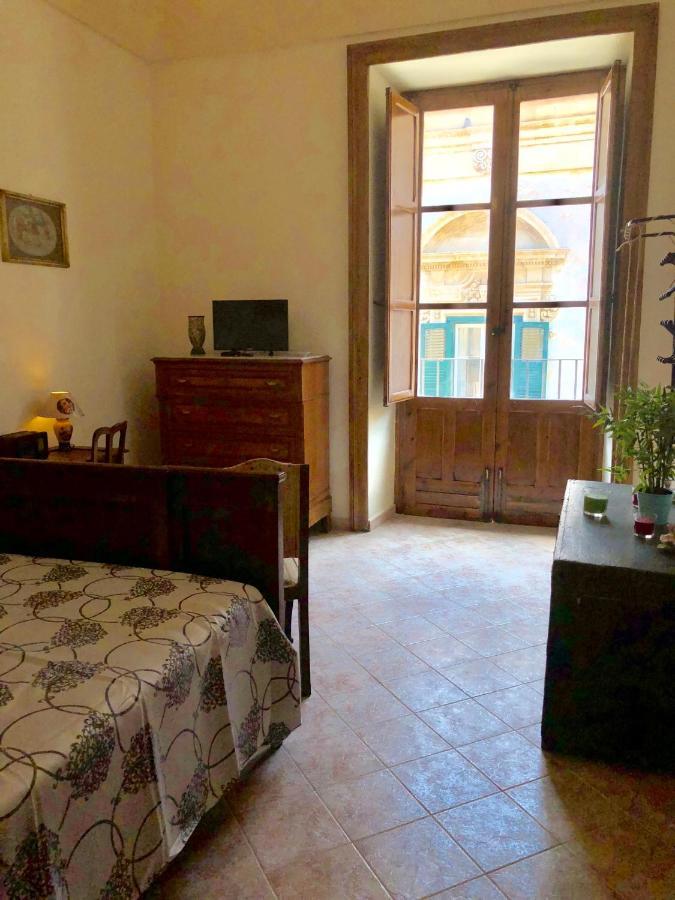 Zio Toto Bed & Breakfast Noto Exterior photo